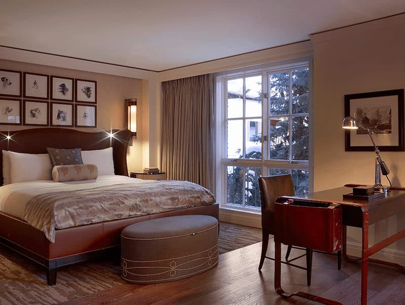 private-jet-st-regis-aspen